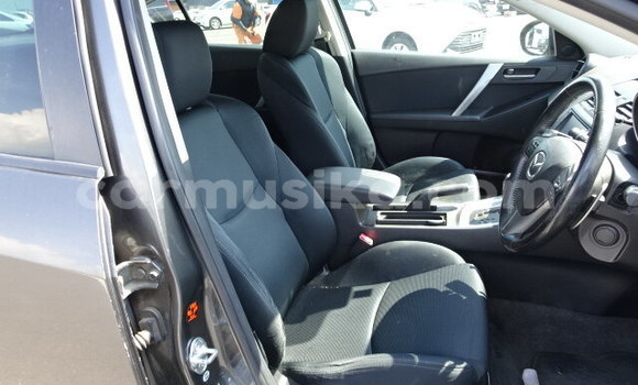 Buy Used Mazda Axela Beige Car in Beitbridge in Matabeleland South Buy Used Mazda Axela Beige Car in Beitbridge in Matabeleland South