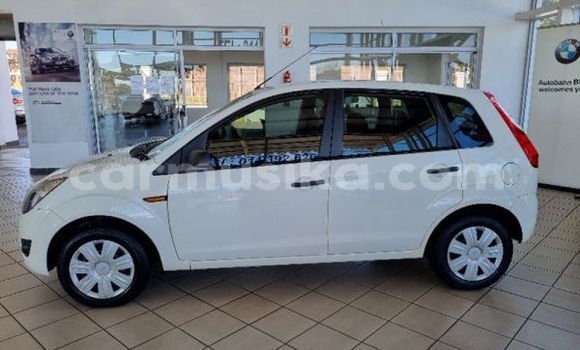 Acheter Occasion Voiture Ford Flex Blanc à Beitbridge, Matabeleland South Acheter Occasion Voiture Ford Flex Blanc à Beitbridge, Matabeleland South