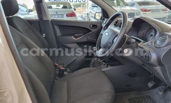 Acheter Occasion Voiture Ford Flex Blanc à Beitbridge, Matabeleland South Acheter Occasion Voiture Ford Flex Blanc à Beitbridge, Matabeleland South