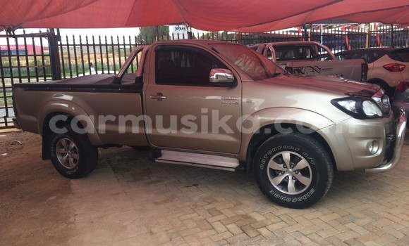 Acheter Occasion Voiture Toyota Hilux Beige à Beitbridge, Matabeleland South Acheter Occasion Voiture Toyota Hilux Beige à Beitbridge, Matabeleland South