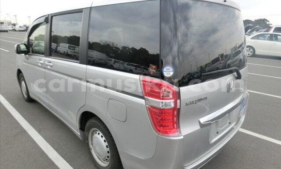 Acheter Occasion Voiture Honda Stepwgn Gris à Beitbridge, Matabeleland South Acheter Occasion Voiture Honda Stepwgn Gris à Beitbridge, Matabeleland South
