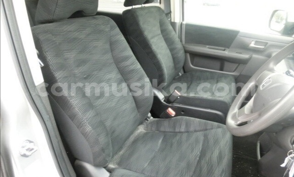 Acheter Occasion Voiture Honda Stepwgn Gris à Beitbridge, Matabeleland South Acheter Occasion Voiture Honda Stepwgn Gris à Beitbridge, Matabeleland South