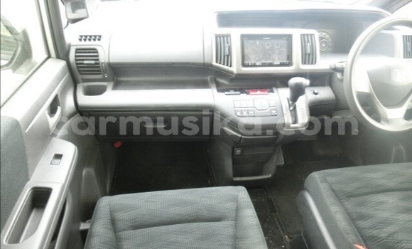 Acheter Occasion Voiture Honda Stepwgn Gris à Beitbridge, Matabeleland South Acheter Occasion Voiture Honda Stepwgn Gris à Beitbridge, Matabeleland South