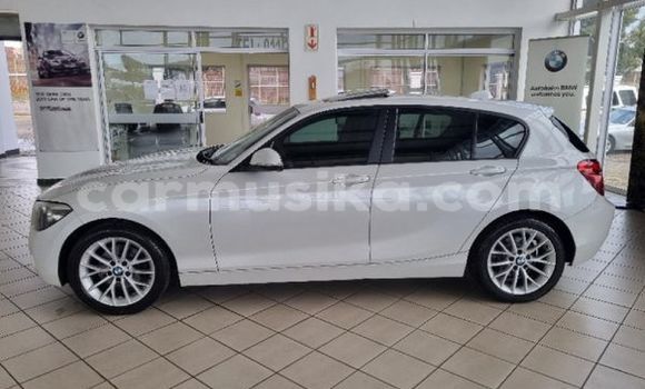 Acheter Occasion Voiture BMW 1-Series Blanc à Beitbridge, Matabeleland South Acheter Occasion Voiture BMW 1-Series Blanc à Beitbridge, Matabeleland South