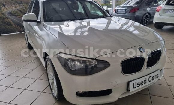 Acheter Occasion Voiture BMW 1-Series Blanc à Beitbridge, Matabeleland South Acheter Occasion Voiture BMW 1-Series Blanc à Beitbridge, Matabeleland South