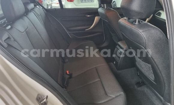 Acheter Occasion Voiture BMW 1-Series Blanc à Beitbridge, Matabeleland South Acheter Occasion Voiture BMW 1-Series Blanc à Beitbridge, Matabeleland South