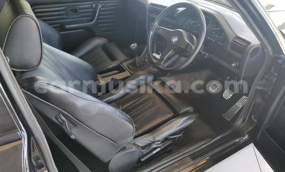 Acheter Occasion Voiture BMW 3–Series Noir à Beitbridge, Matabeleland South Acheter Occasion Voiture BMW 3–Series Noir à Beitbridge, Matabeleland South