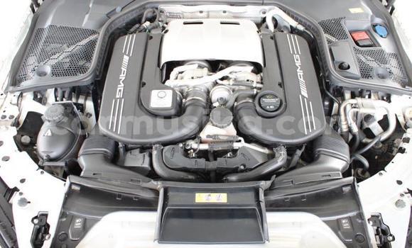 Acheter Occasion Voiture Mercedes‒Benz C–Class Blanc à Beitbridge, Matabeleland South Acheter Occasion Voiture Mercedes‒Benz C–Class Blanc à Beitbridge, Matabeleland South