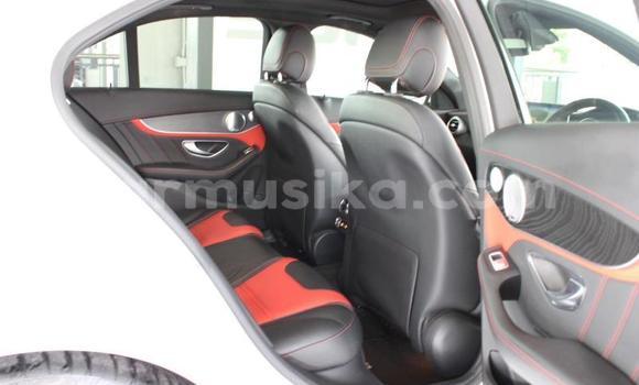 Acheter Occasion Voiture Mercedes‒Benz C–Class Blanc à Beitbridge, Matabeleland South Acheter Occasion Voiture Mercedes‒Benz C–Class Blanc à Beitbridge, Matabeleland South