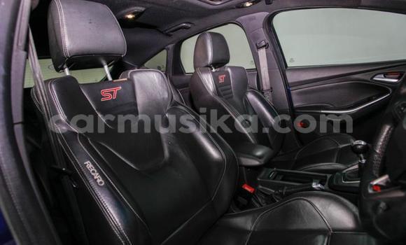 Acheter Occasion Voiture Ford Focus Bleu à Beitbridge, Matabeleland South Acheter Occasion Voiture Ford Focus Bleu à Beitbridge, Matabeleland South