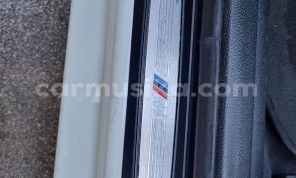 Acheter Occasion Voiture BMW 3–Series Blanc à Beitbridge, Matabeleland South Acheter Occasion Voiture BMW 3–Series Blanc à Beitbridge, Matabeleland South