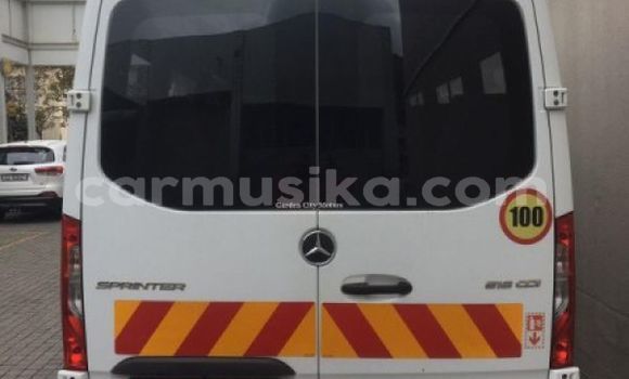 Acheter Occasion Voiture Mercedes‒Benz S-klasse Blanc à Beitbridge, Matabeleland South Acheter Occasion Voiture Mercedes‒Benz S-klasse Blanc à Beitbridge, Matabeleland South