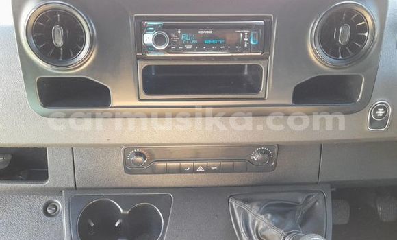 Acheter Occasion Voiture Mercedes‒Benz S-klasse Blanc à Beitbridge, Matabeleland South Acheter Occasion Voiture Mercedes‒Benz S-klasse Blanc à Beitbridge, Matabeleland South