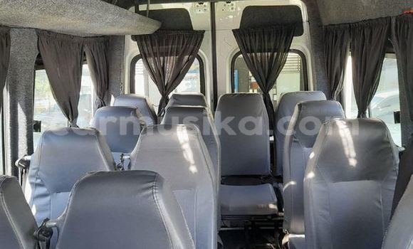 Acheter Occasion Voiture Mercedes‒Benz S-klasse Blanc à Beitbridge, Matabeleland South Acheter Occasion Voiture Mercedes‒Benz S-klasse Blanc à Beitbridge, Matabeleland South