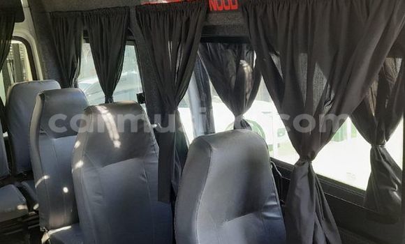 Acheter Occasion Voiture Mercedes‒Benz S-klasse Blanc à Beitbridge, Matabeleland South Acheter Occasion Voiture Mercedes‒Benz S-klasse Blanc à Beitbridge, Matabeleland South