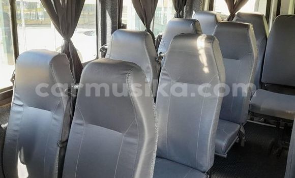 Acheter Occasion Voiture Mercedes‒Benz S-klasse Blanc à Beitbridge, Matabeleland South Acheter Occasion Voiture Mercedes‒Benz S-klasse Blanc à Beitbridge, Matabeleland South