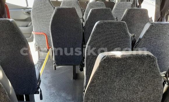 Acheter Occasion Voiture Mercedes‒Benz S-klasse Blanc à Beitbridge, Matabeleland South Acheter Occasion Voiture Mercedes‒Benz S-klasse Blanc à Beitbridge, Matabeleland South