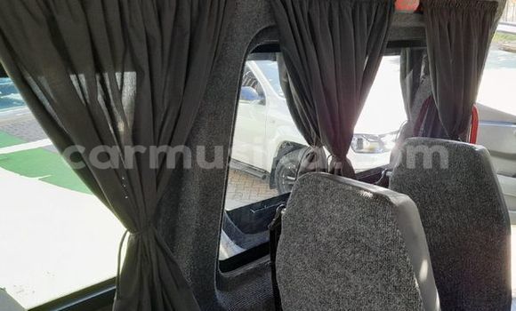 Acheter Occasion Voiture Mercedes‒Benz S-klasse Blanc à Beitbridge, Matabeleland South Acheter Occasion Voiture Mercedes‒Benz S-klasse Blanc à Beitbridge, Matabeleland South