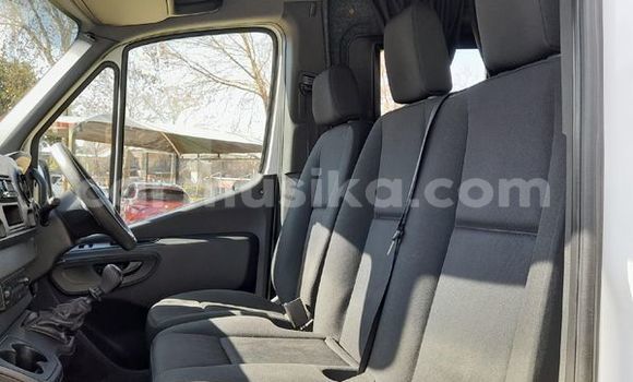 Acheter Occasion Voiture Mercedes‒Benz S-klasse Blanc à Beitbridge, Matabeleland South Acheter Occasion Voiture Mercedes‒Benz S-klasse Blanc à Beitbridge, Matabeleland South