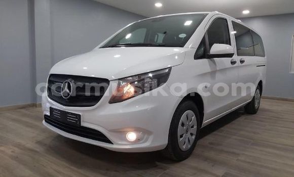 Buy Used Mercedes‒Benz Vito White Car in Beitbridge in Matabeleland South Buy Used Mercedes‒Benz Vito White Car in Beitbridge in Matabeleland South