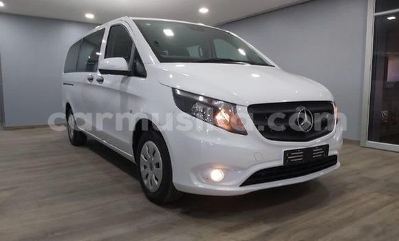 Acheter Occasion Voiture Mercedes‒Benz Vito Blanc à Beitbridge, Matabeleland South Acheter Occasion Voiture Mercedes‒Benz Vito Blanc à Beitbridge, Matabeleland South