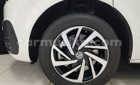 Acheter Occasion Voiture Volkswagen Caravelle Blanc à Beitbridge, Matabeleland South Acheter Occasion Voiture Volkswagen Caravelle Blanc à Beitbridge, Matabeleland South