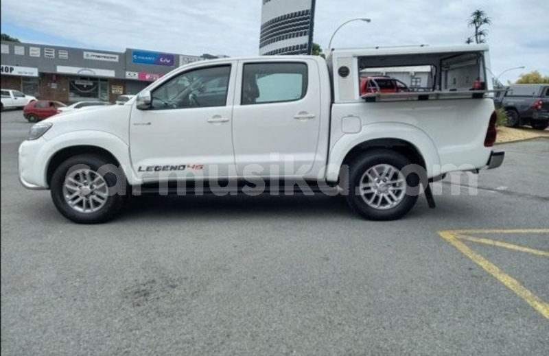 Big with watermark toyota hilux matabeleland south beitbridge 30335