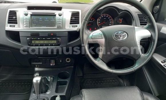 Acheter Occasion Voiture Toyota Hilux Blanc à Beitbridge, Matabeleland South Acheter Occasion Voiture Toyota Hilux Blanc à Beitbridge, Matabeleland South