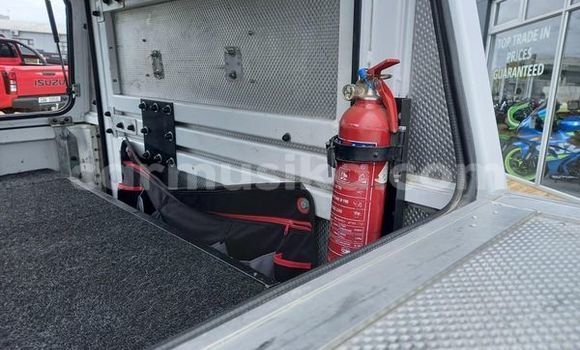 Acheter Occasion Voiture Toyota Hilux Blanc à Beitbridge, Matabeleland South Acheter Occasion Voiture Toyota Hilux Blanc à Beitbridge, Matabeleland South