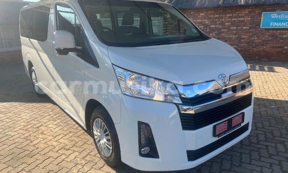 Acheter Occasion Voiture Toyota T100 Blanc à Beitbridge, Matabeleland South Acheter Occasion Voiture Toyota T100 Blanc à Beitbridge, Matabeleland South