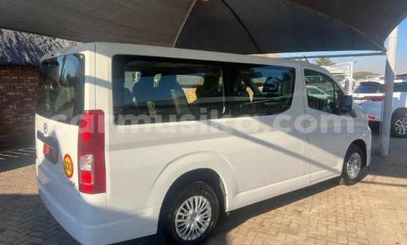 Acheter Occasion Voiture Toyota T100 Blanc à Beitbridge, Matabeleland South Acheter Occasion Voiture Toyota T100 Blanc à Beitbridge, Matabeleland South