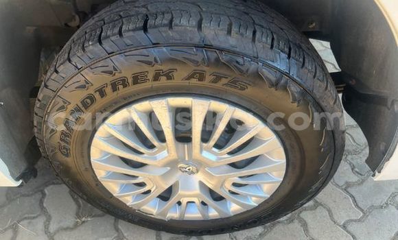 Acheter Occasion Voiture Toyota T100 Blanc à Beitbridge, Matabeleland South Acheter Occasion Voiture Toyota T100 Blanc à Beitbridge, Matabeleland South