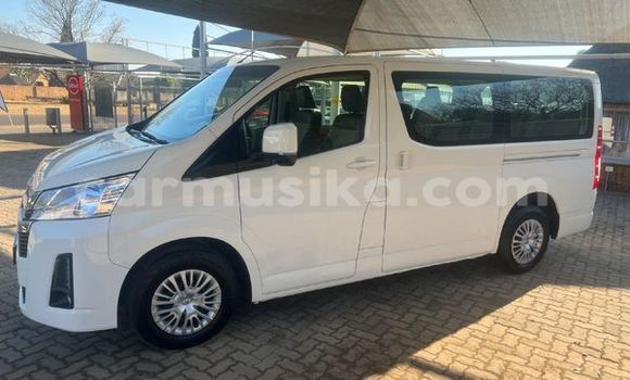 Acheter Occasion Voiture Toyota T100 Blanc à Beitbridge, Matabeleland South Acheter Occasion Voiture Toyota T100 Blanc à Beitbridge, Matabeleland South