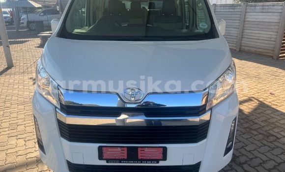 Acheter Occasion Voiture Toyota T100 Blanc à Beitbridge, Matabeleland South Acheter Occasion Voiture Toyota T100 Blanc à Beitbridge, Matabeleland South