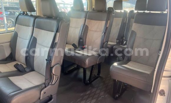 Acheter Occasion Voiture Toyota T100 Blanc à Beitbridge, Matabeleland South Acheter Occasion Voiture Toyota T100 Blanc à Beitbridge, Matabeleland South