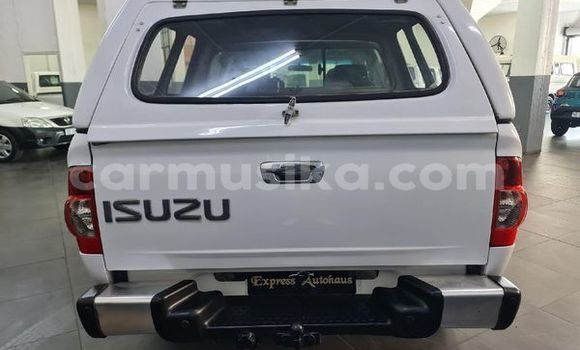 Acheter Occasion Voiture Isuzu KB Blanc à Beitbridge, Matabeleland South Acheter Occasion Voiture Isuzu KB Blanc à Beitbridge, Matabeleland South