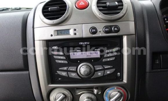 Acheter Occasion Voiture Isuzu KB Blanc à Beitbridge, Matabeleland South Acheter Occasion Voiture Isuzu KB Blanc à Beitbridge, Matabeleland South