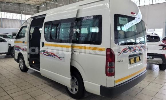 Acheter Occasion Voiture Toyota Aqua Blanc à Beitbridge, Matabeleland South Acheter Occasion Voiture Toyota Aqua Blanc à Beitbridge, Matabeleland South