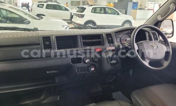 Acheter Occasion Voiture Toyota Aqua Blanc à Beitbridge, Matabeleland South Acheter Occasion Voiture Toyota Aqua Blanc à Beitbridge, Matabeleland South