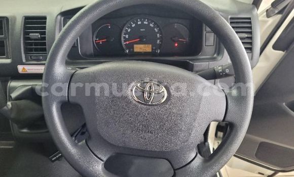 Acheter Occasion Voiture Toyota Aqua Blanc à Beitbridge, Matabeleland South Acheter Occasion Voiture Toyota Aqua Blanc à Beitbridge, Matabeleland South