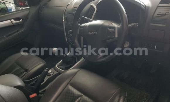 Acheter Occasion Voiture Isuzu KB Bleu à Beitbridge, Matabeleland South Acheter Occasion Voiture Isuzu KB Bleu à Beitbridge, Matabeleland South