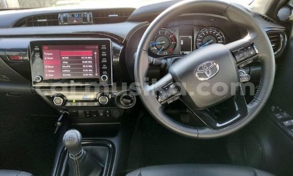 Acheter Occasion Voiture Toyota Hilux Blanc à Beitbridge, Matabeleland South Acheter Occasion Voiture Toyota Hilux Blanc à Beitbridge, Matabeleland South