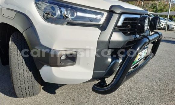 Acheter Occasion Voiture Toyota Hilux Blanc à Beitbridge, Matabeleland South Acheter Occasion Voiture Toyota Hilux Blanc à Beitbridge, Matabeleland South