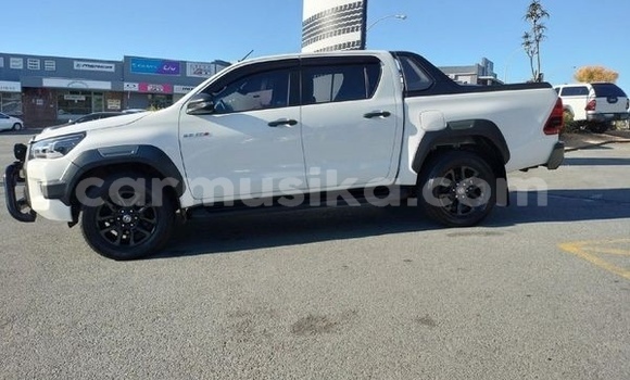 Acheter Occasion Voiture Toyota Hilux Blanc à Beitbridge, Matabeleland South Acheter Occasion Voiture Toyota Hilux Blanc à Beitbridge, Matabeleland South