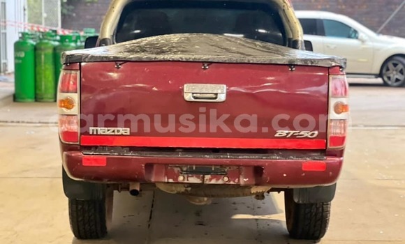 Nunua Ilio tumika Mazda BT-50 Nyekundu Gari ndani ya Harare nchini Harare Nunua Ilio tumika Mazda BT-50 Nyekundu Gari ndani ya Harare nchini Harare