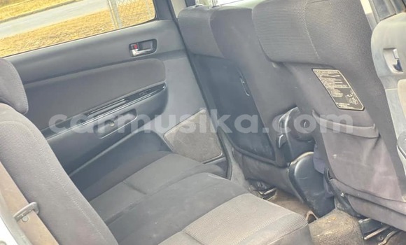 Nunua Ilio tumika Toyota Wish Nyeupe Gari ndani ya Harare nchini Harare Nunua Ilio tumika Toyota Wish Nyeupe Gari ndani ya Harare nchini Harare