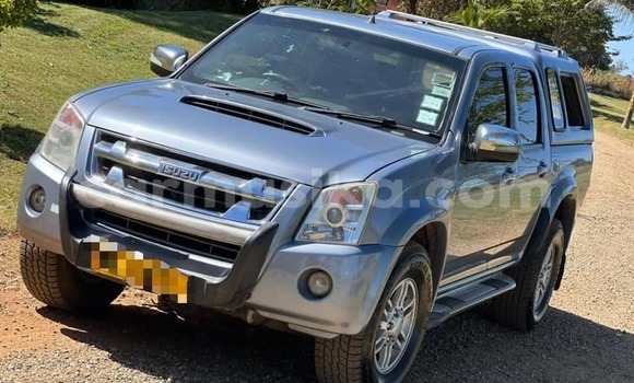 Nunua Ilio tumika Isuzu KB Bluu Gari ndani ya Harare nchini Harare