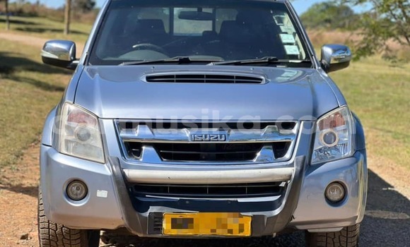 Tenga Tsaru Isuzu KB Bhuruu Mota in Harare in Harare Tenga Tsaru Isuzu KB Bhuruu Mota in Harare in Harare