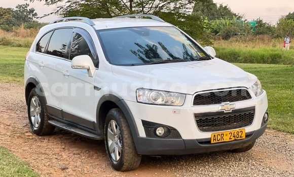 Nunua Ilio tumika Chevrolet Captiva Nyeupe Gari ndani ya Harare nchini Harare Nunua Ilio tumika Chevrolet Captiva Nyeupe Gari ndani ya Harare nchini Harare