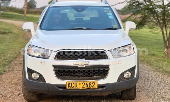 Nunua Ilio tumika Chevrolet Captiva Nyeupe Gari ndani ya Harare nchini Harare Nunua Ilio tumika Chevrolet Captiva Nyeupe Gari ndani ya Harare nchini Harare
